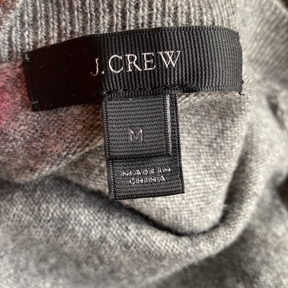 J crew long V-neck sweater with cuffed sleeves. - Picture 5 of 7